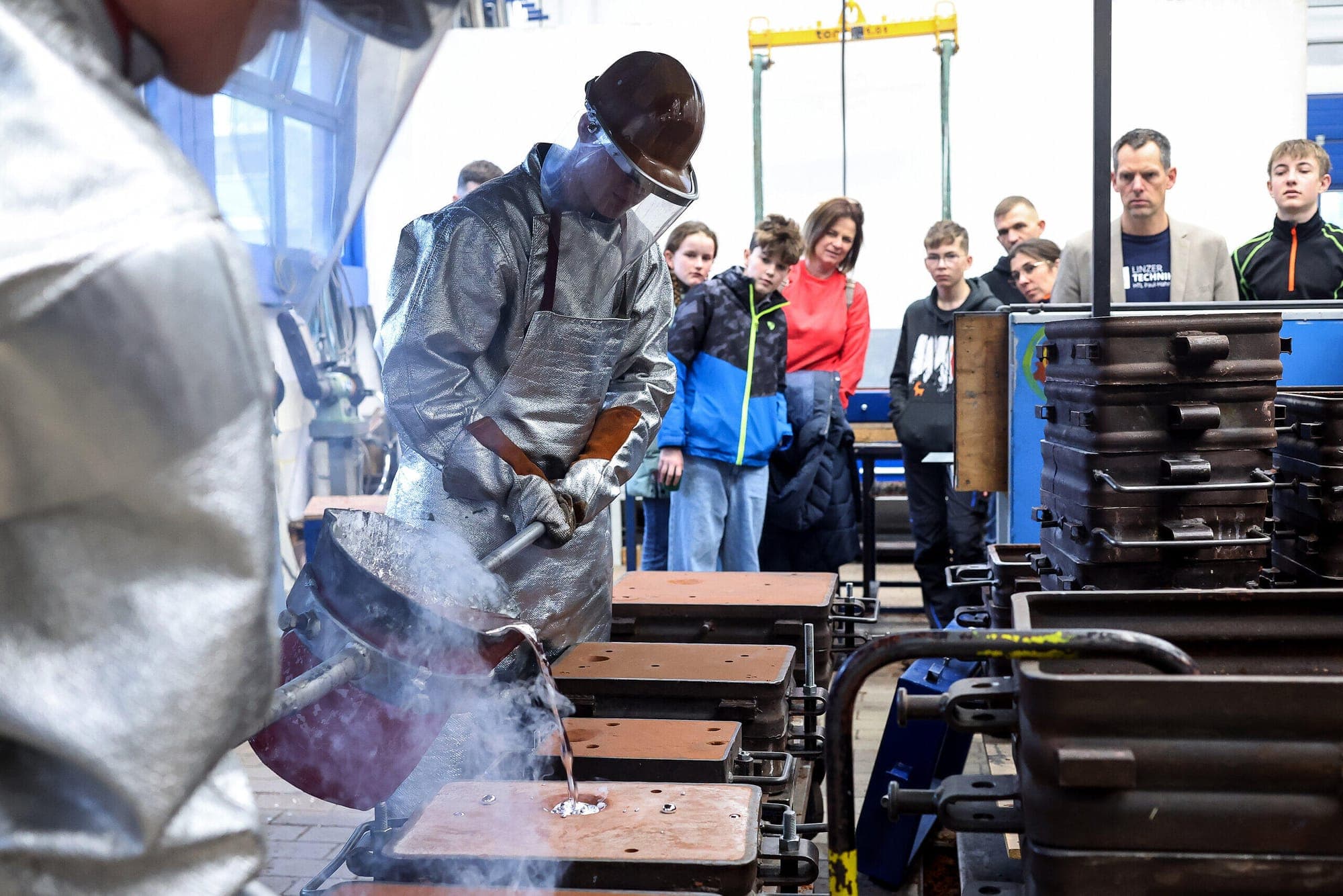 3213920_auf-der-suche-nach-der-richtigen-ausbildung_app-v3-original_1Dw-ir_kPhe5i